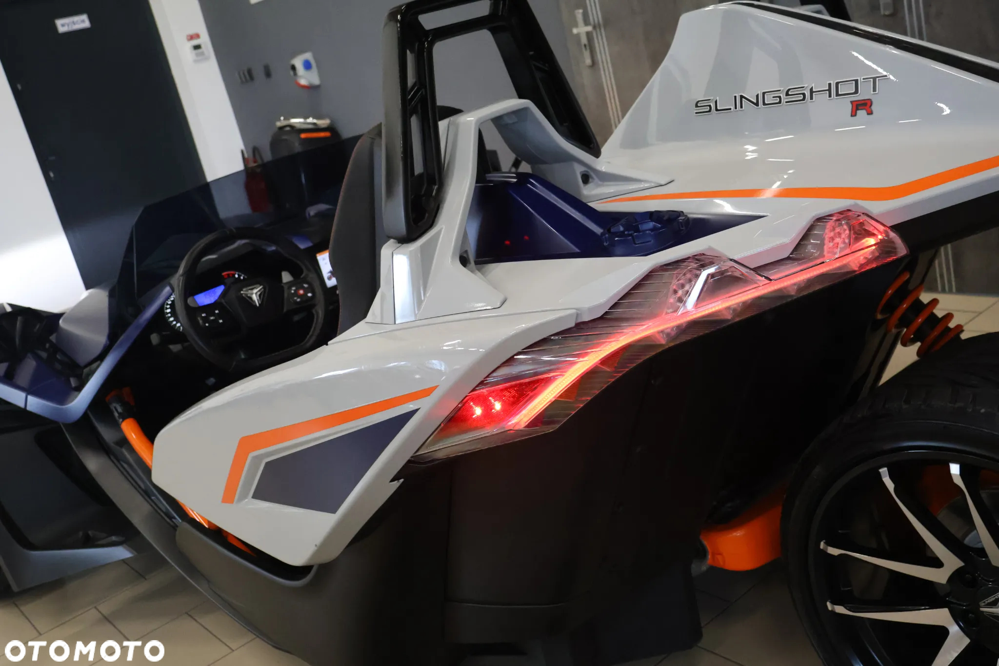Polaris Inny - 38