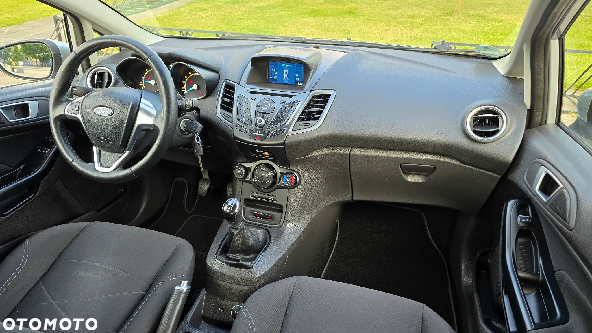 Ford Fiesta - 12
