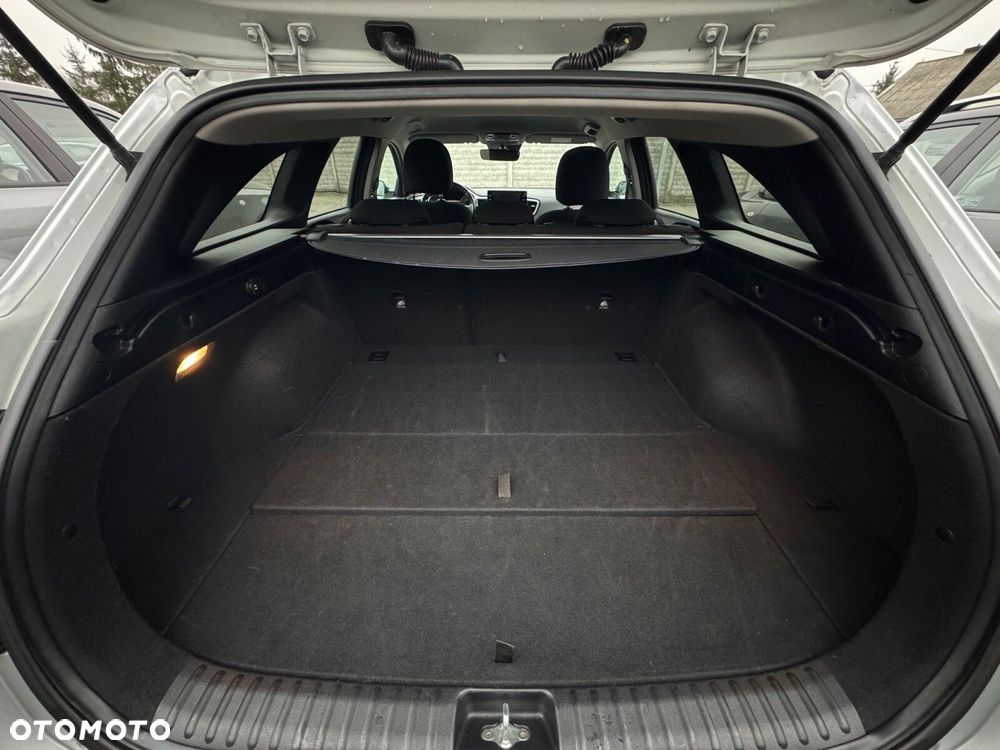 Kia Ceed 1.5 T-GDI M - 10