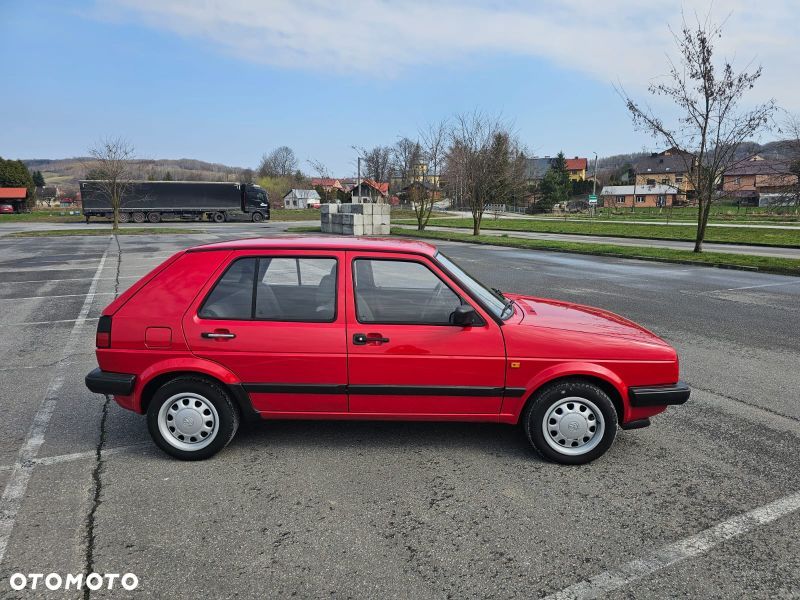 Volkswagen Golf 1.6 CL TD - 10