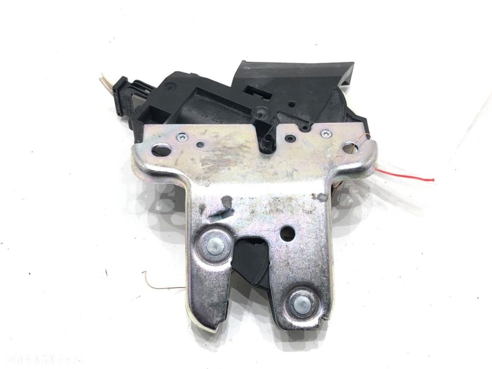 ZAMEK KLAPY TYŁ - 45.00 PLN - VW PASSAT B7 (362) 2010 - 2015 2.0 TDI 125 kW [170 KM] olej napędowy - 1