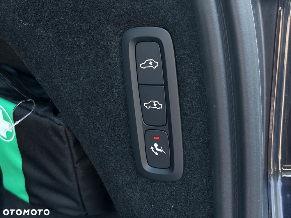 Volvo XC 90 T8 AWD Plug-In Hybrid Plus Bright 7os - 7