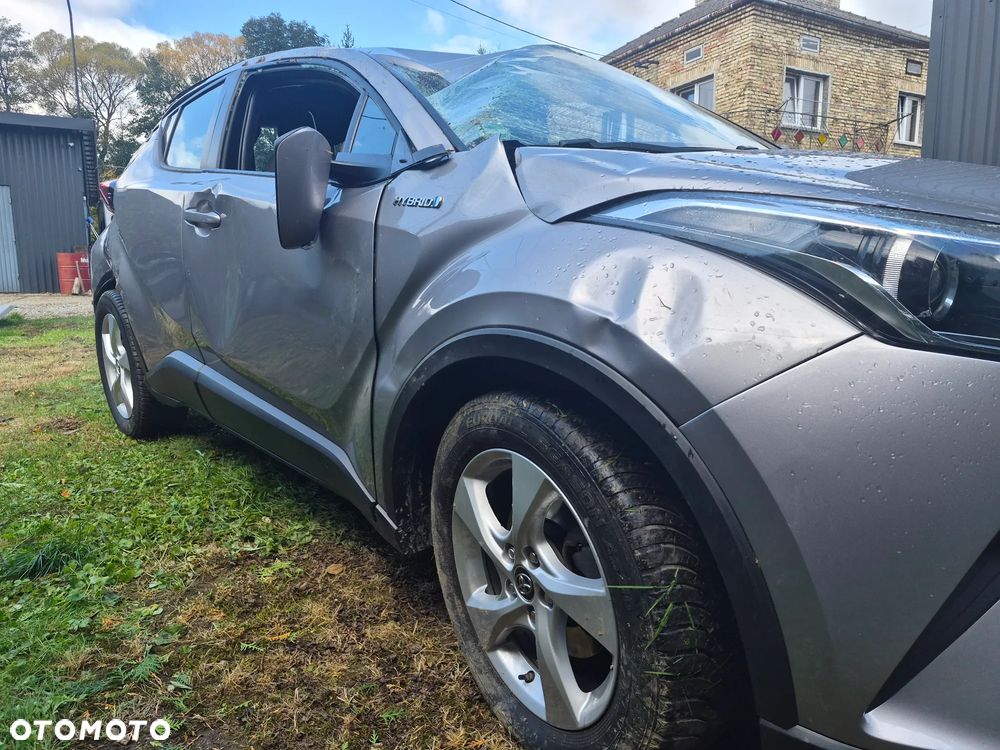 Toyota C-Hr 2019 photo 4