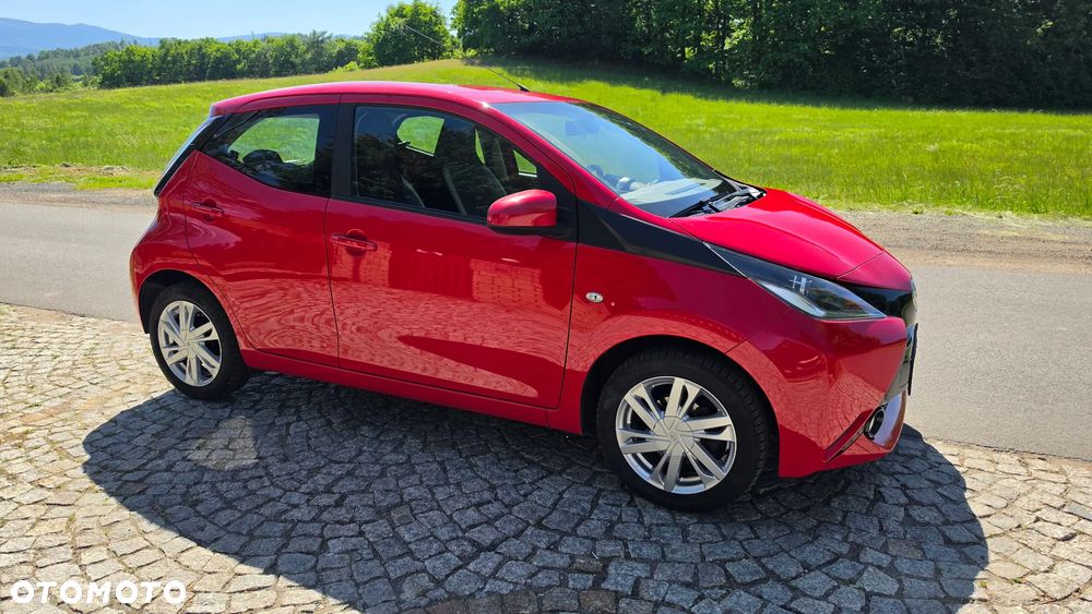 Toyota Aygo x-play touch - 6