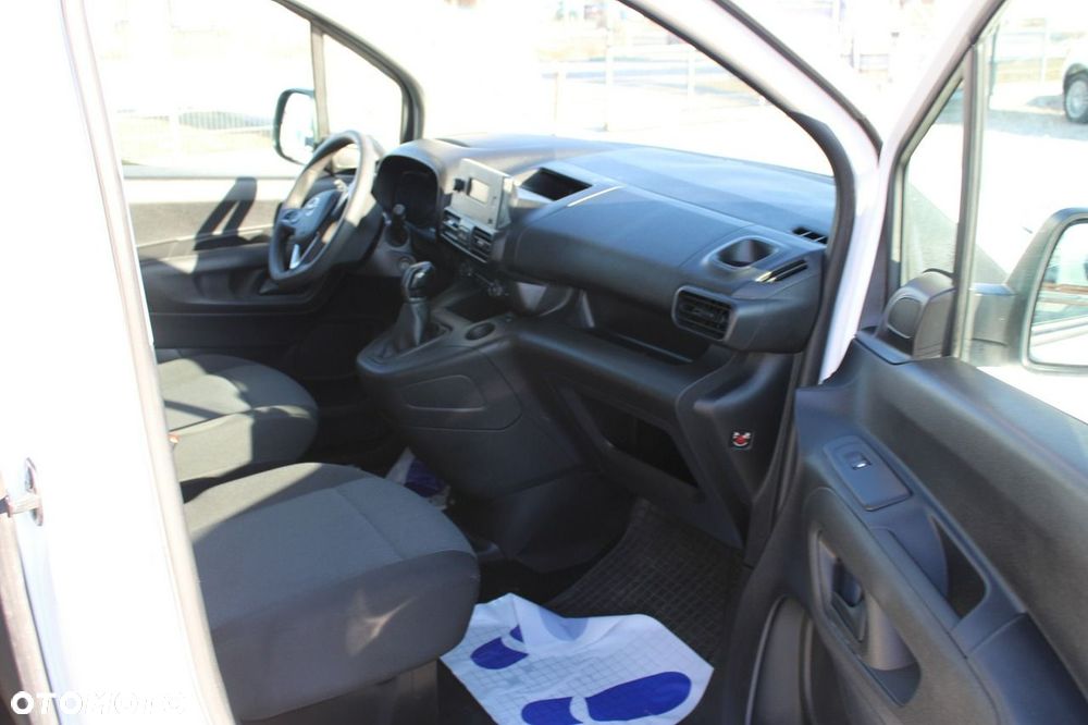 Opel Combo - 16