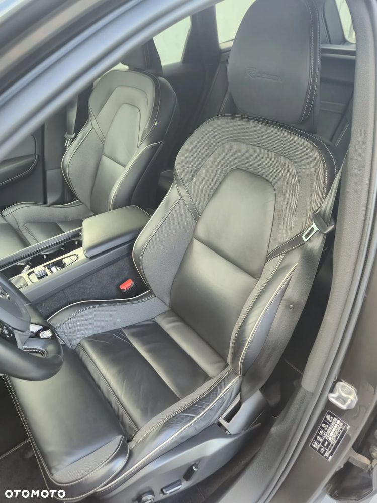 Volvo XC 60 D4 R-Design - 21