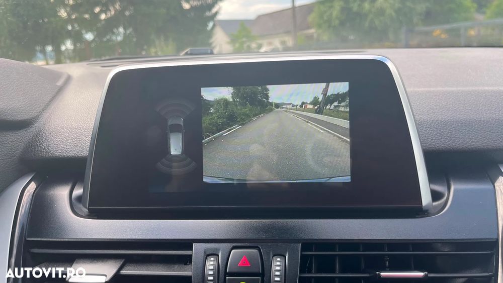 BMW Seria 2 218d Aut. - 11
