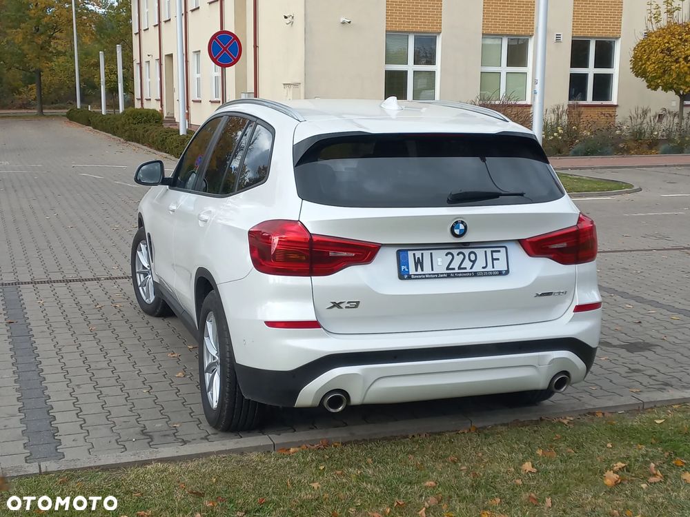 BMW X3 xDrive20i - 8