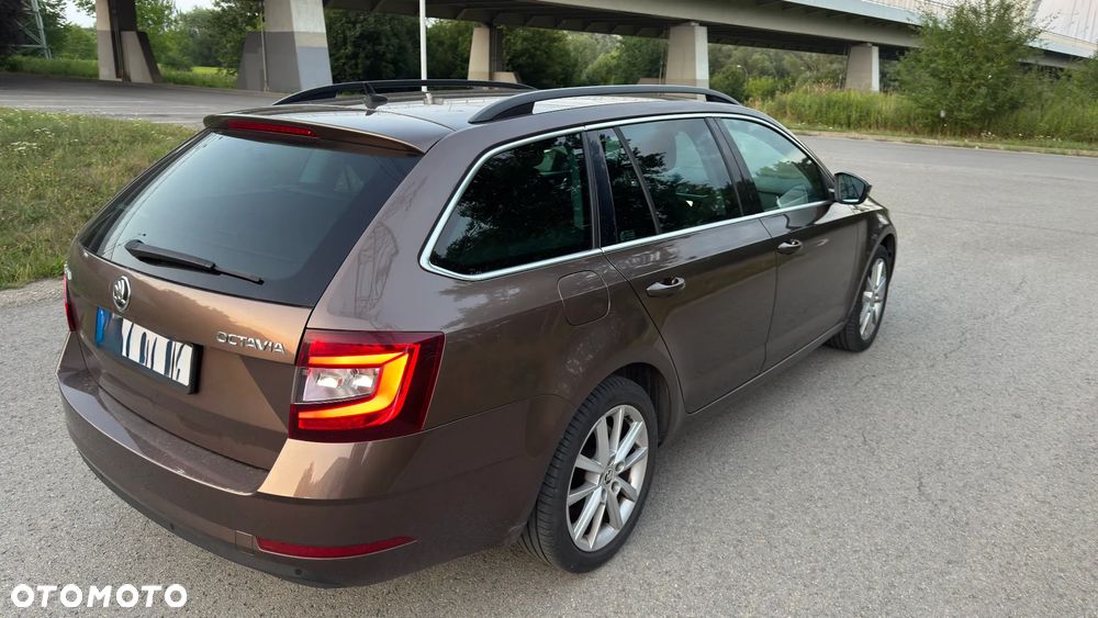 Skoda Octavia 2.0 TDI SCR Style DSG - 7