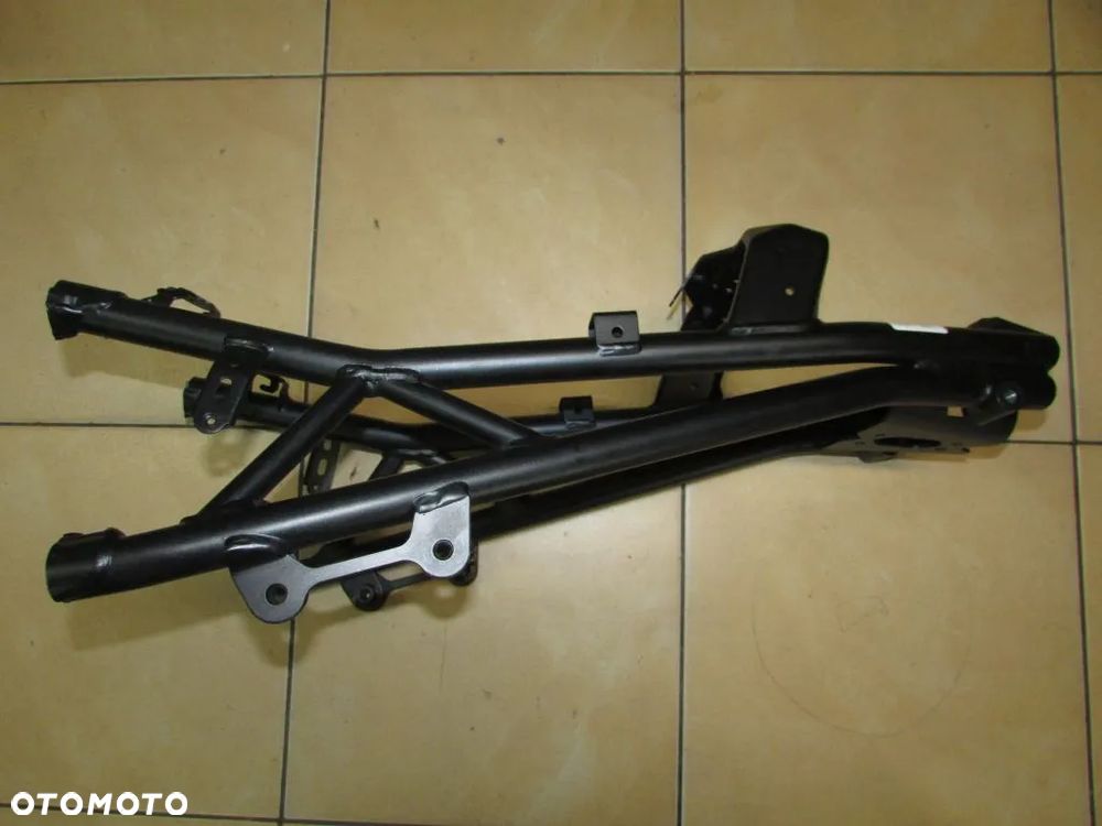 Honda Hornet CB 750 RH12 23+ stelaż rama tył - 2