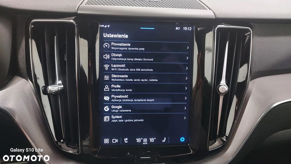 Volvo XC 60 B4 D AWD Ultimate Dark - 30