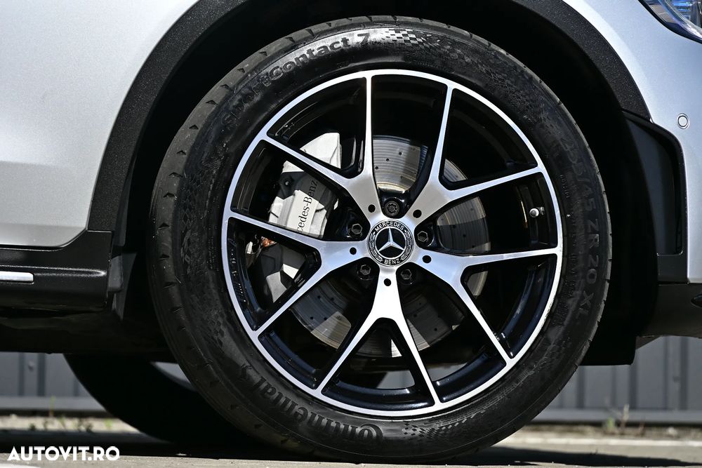 Mercedes-Benz GLC 220 d 4MATIC 9G-TRONIC AMG Line Plus - 41