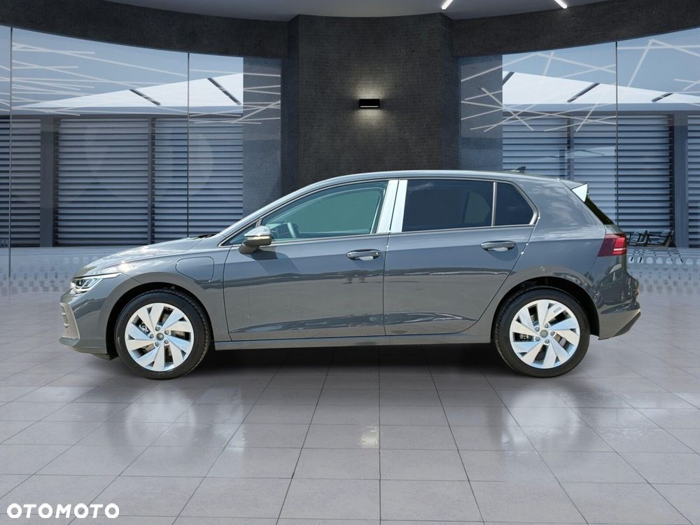 Volkswagen Golf - 12