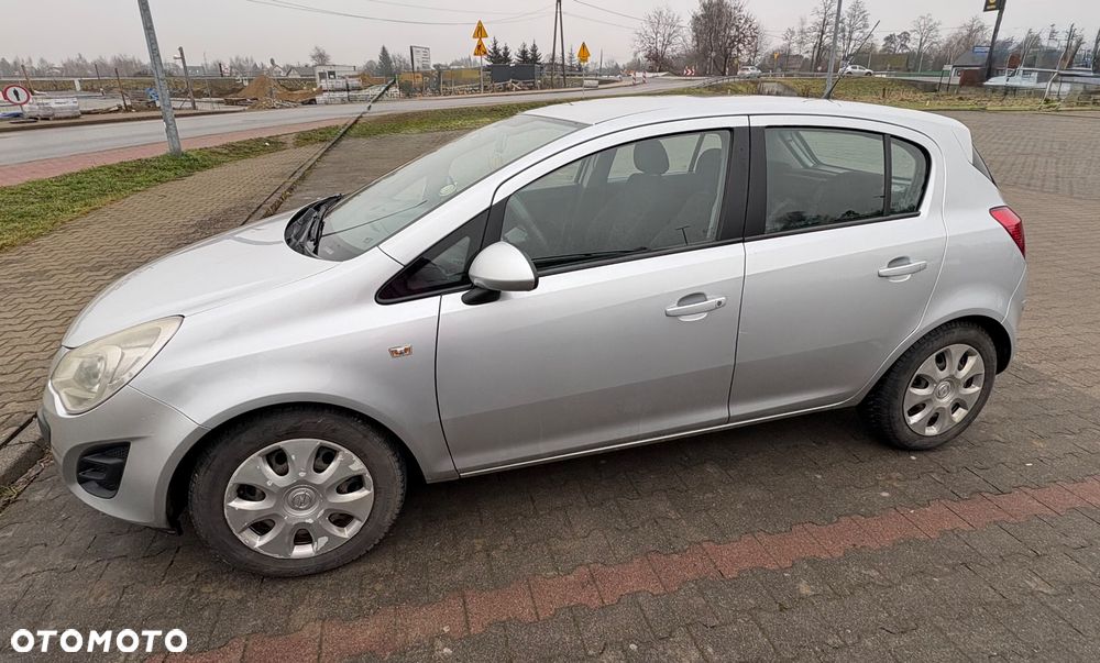 Opel Corsa 1.4 16V Enjoy - 1