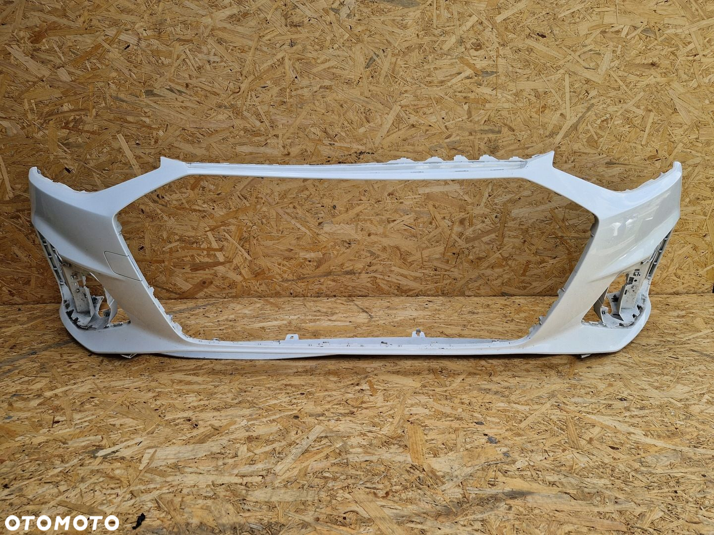 ZDERZAK PRZÓD AUDI A4 B9 LIFT S LINE - 2