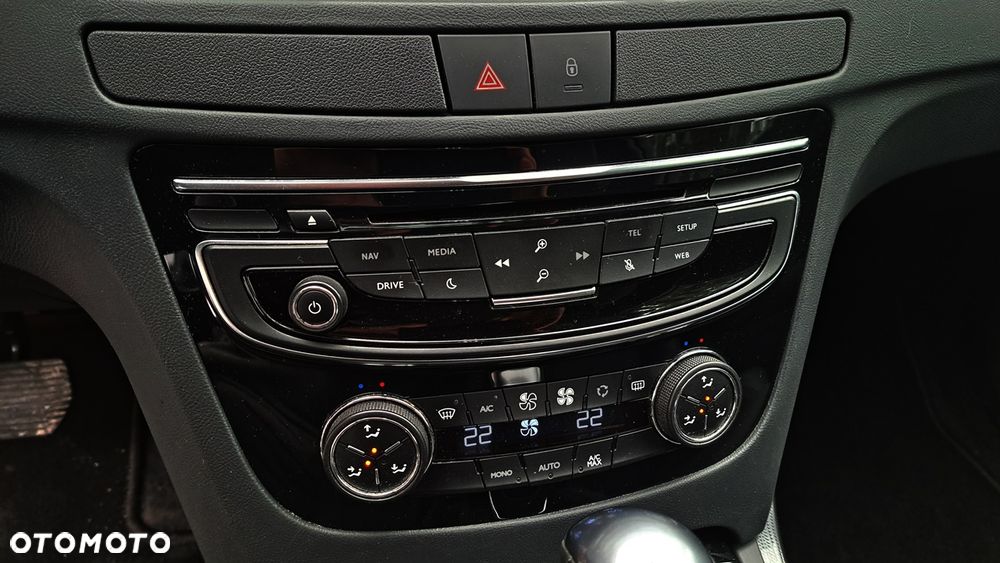 Peugeot 508 BlueHDi FAP 180 Automatik Stop&Start Allure - 24