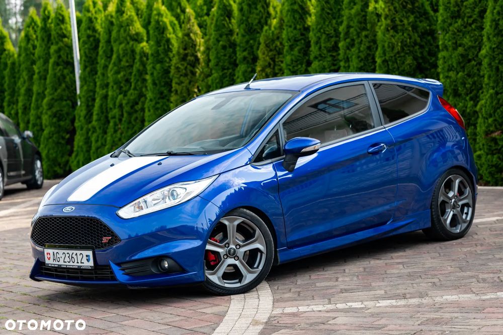 Ford Fiesta 1.6 EcoBoost mit Leder-Sport-Paket ST - 14