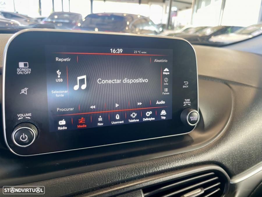 Fiat Tipo Station Wagon 1.3 M-Jet Lounge - 17