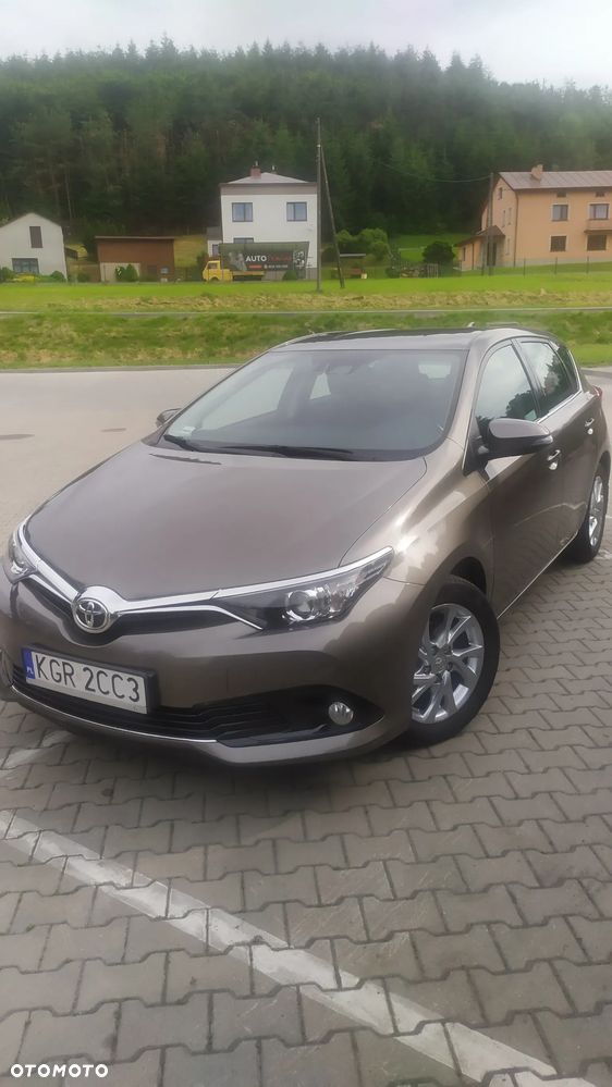 Toyota Auris 1.6 Premium - 3