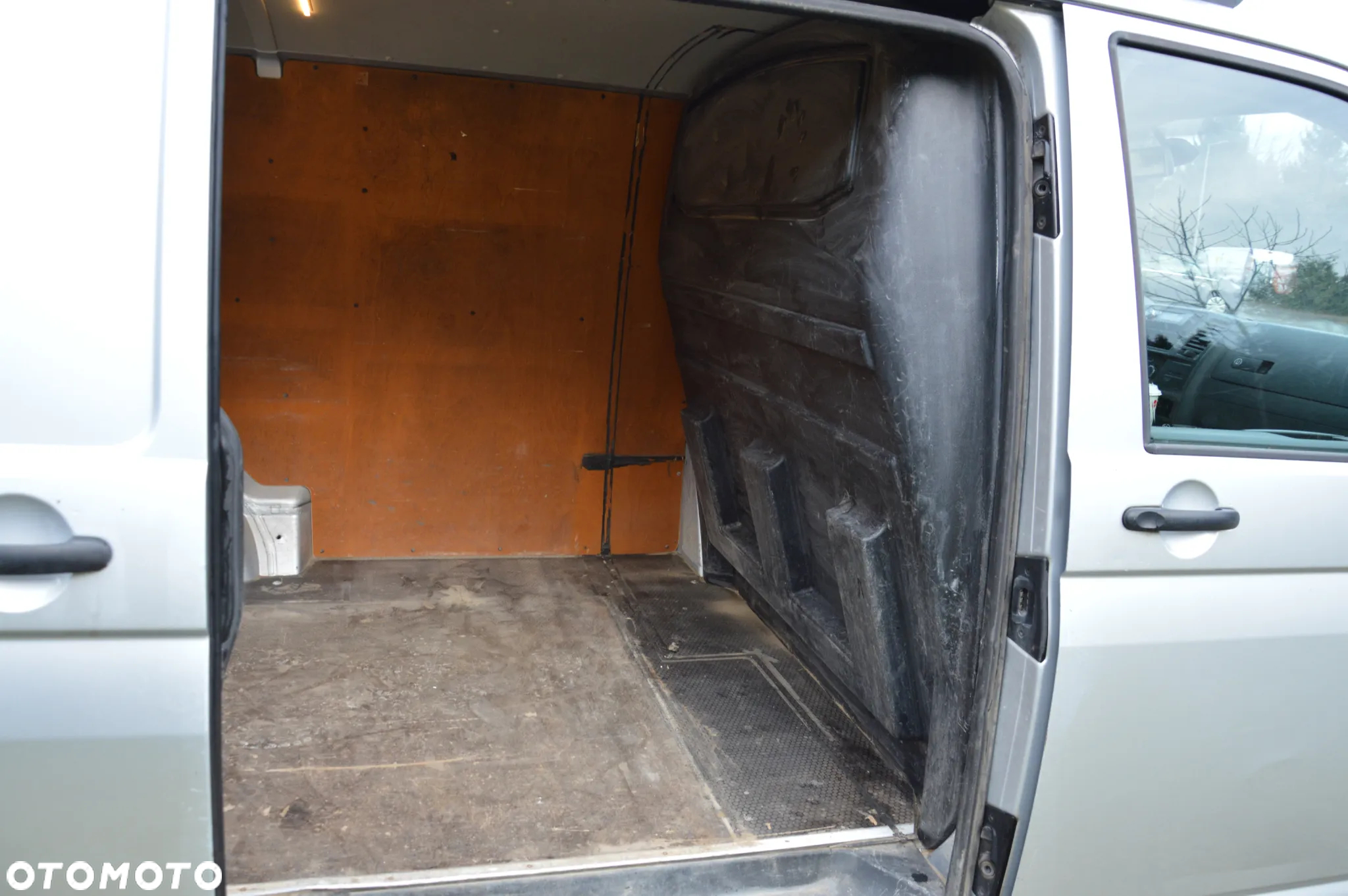 Volkswagen Transporter - 24