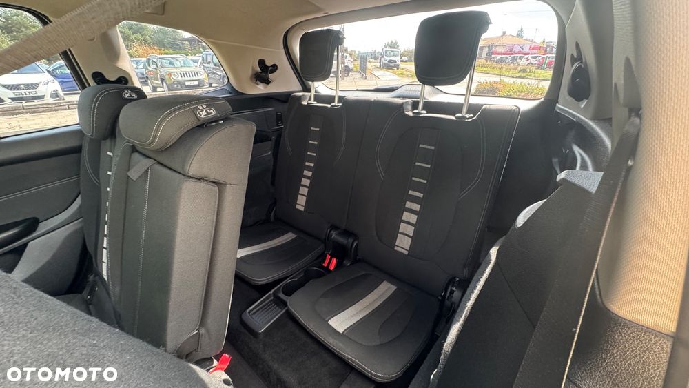 BMW Seria 2 218i Gran Tourer Sport Line - 33