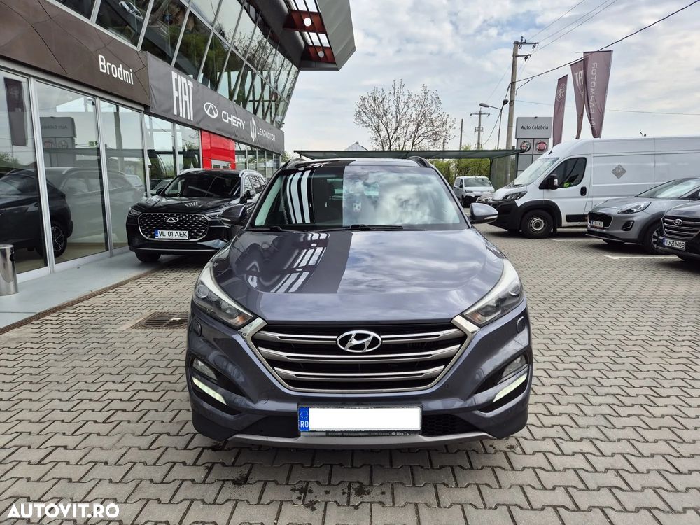 Hyundai Tucson 2.0 CRDI 4WD 6MT Luxury Pack+ - 10