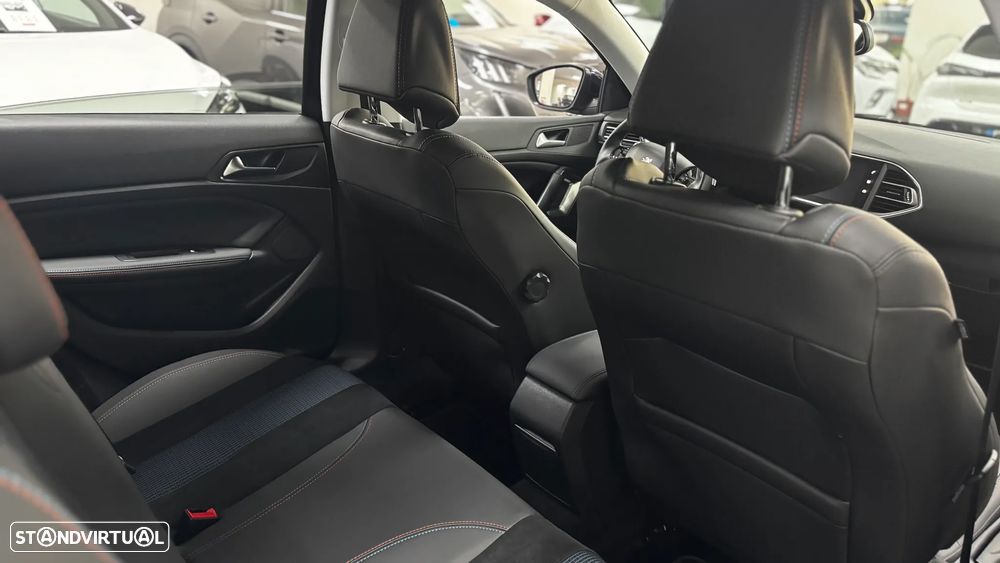 Peugeot 308 PureTech 130 GPF EAT8 Stop & Start Tech Edition - 18