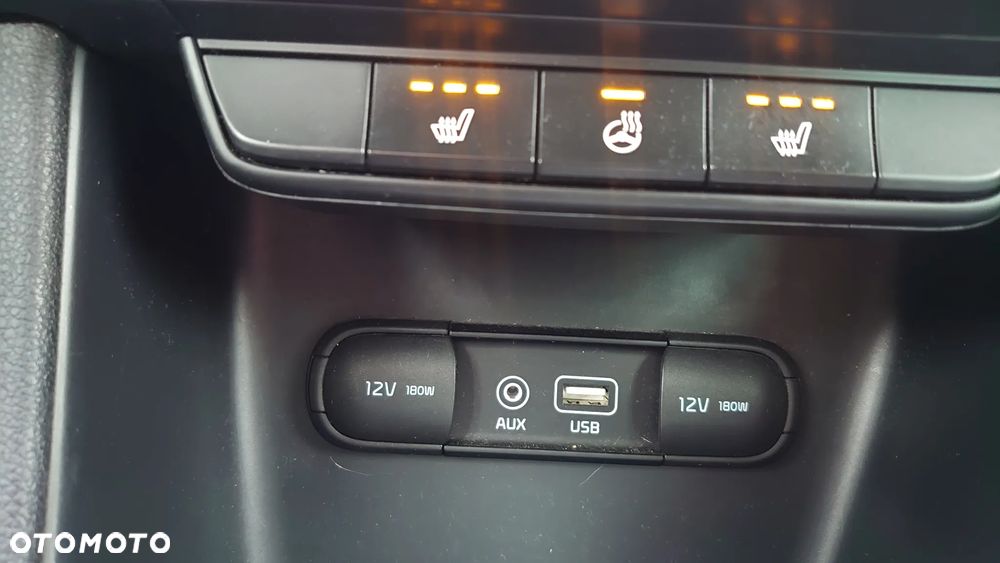 Kia Sportage 1.6 GDI 2WD Dream-Team Edition - 17