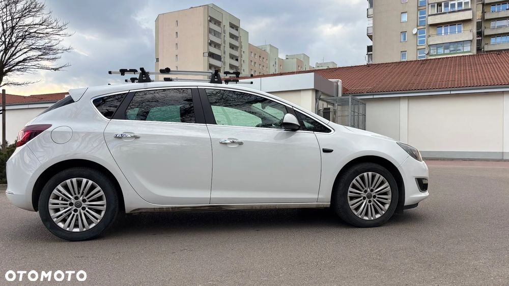 Opel Astra 1.7 CDTI DPF Cosmo - 4