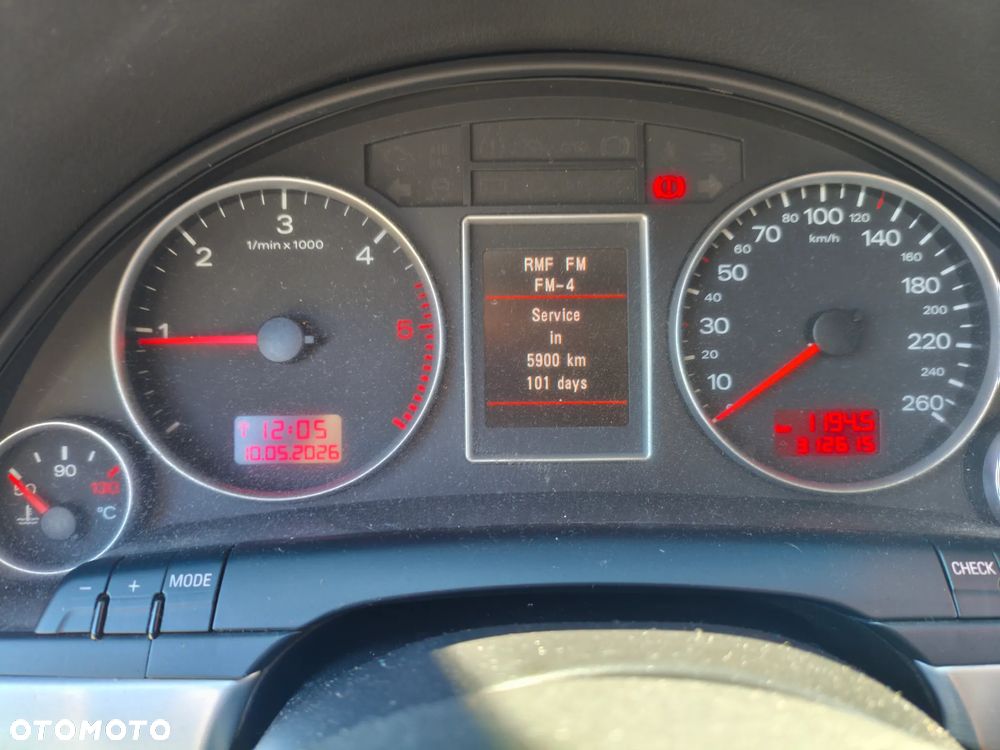 Audi A4 Limousine 2.0 TDI DPF - 6
