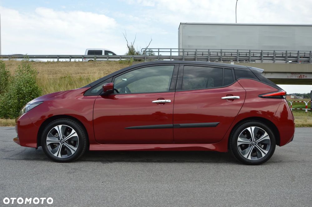 Nissan Leaf 40kWh N-Connecta - 11