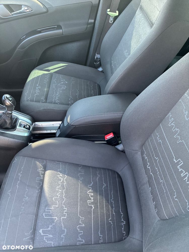 Opel Meriva - 17