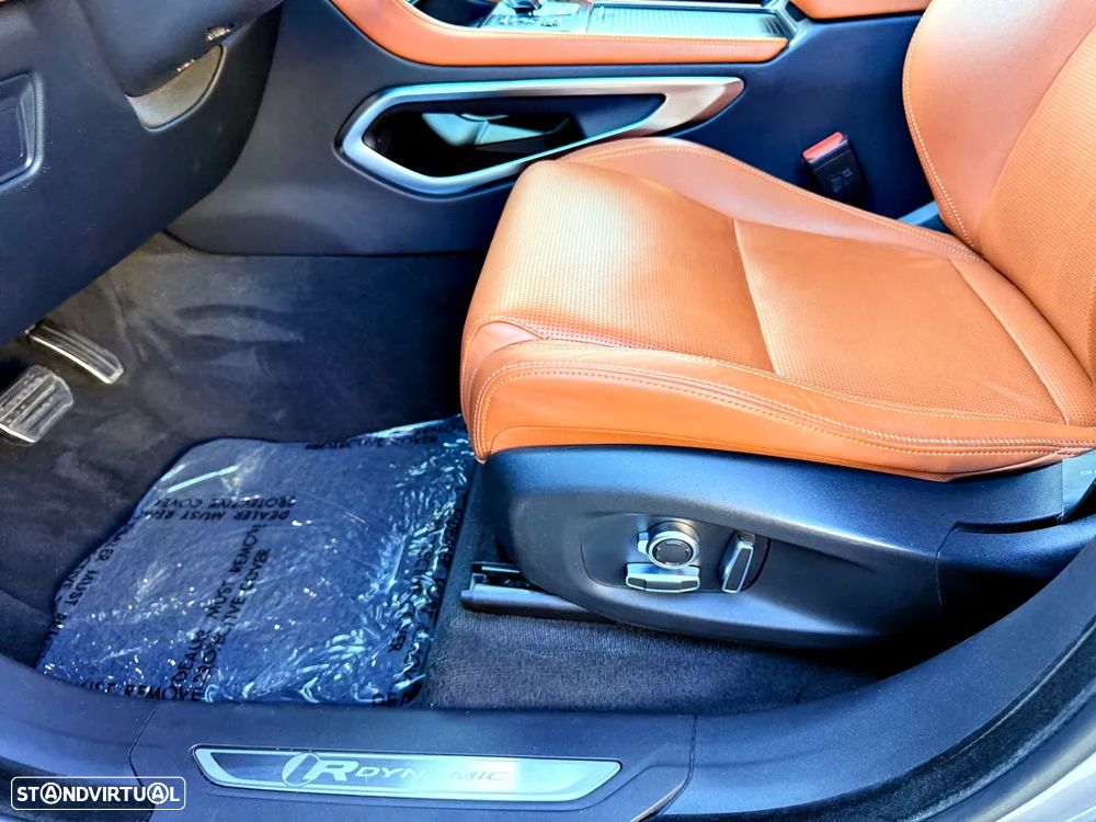 Jaguar F-Pace 2.0 P400e AWD R-Dynamic HSE - 23