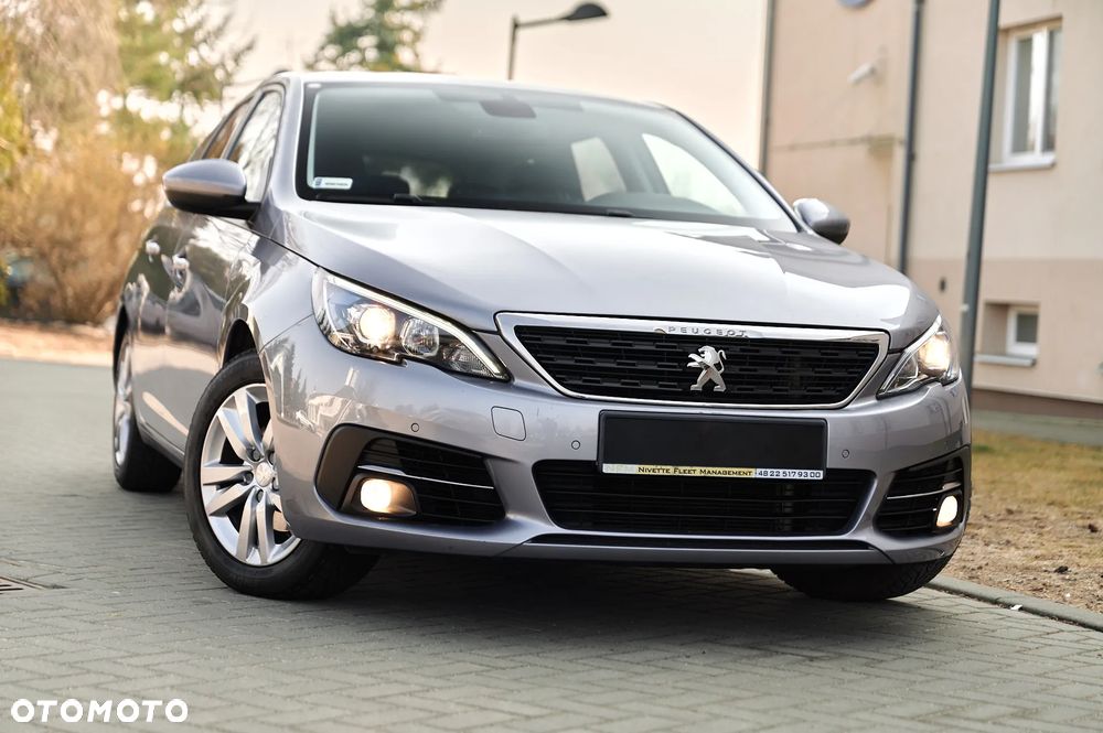 Peugeot 308 - 1