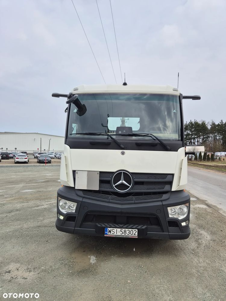 Mercedes-Benz ACTROS - 2