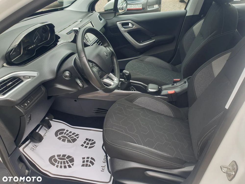 Peugeot 2008 - 14