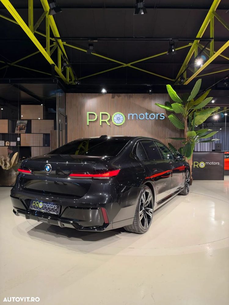 BMW Seria 7 - 8