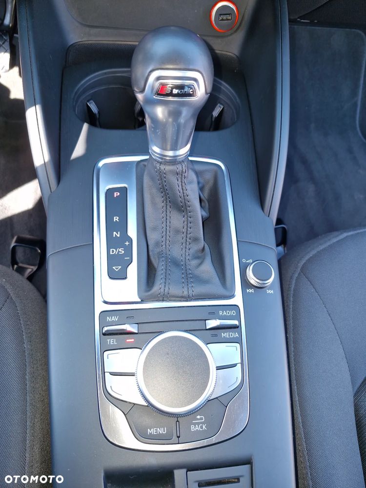 Audi A3 Limousine 2.0 TDI S tronic Attraction - 6