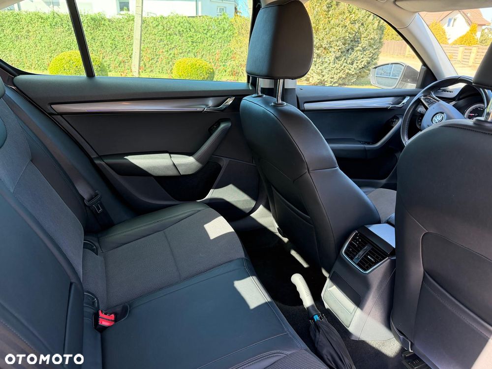 Skoda Octavia 2.0 TDI SCR Style DSG - 14