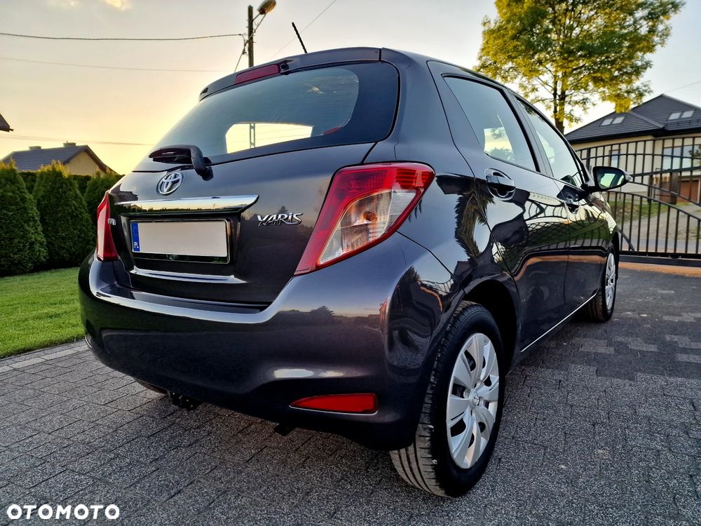 Toyota Yaris 1.0 Sol - 1