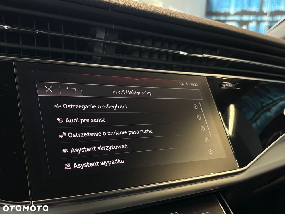Audi Q8 - 18