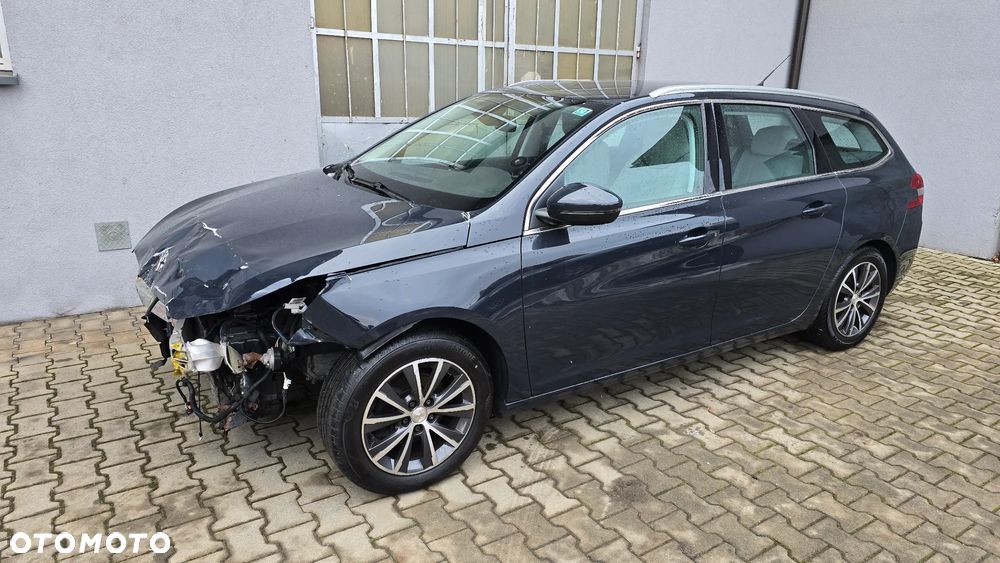 Peugeot 308 130 e-THP Stop & Start Access - 23