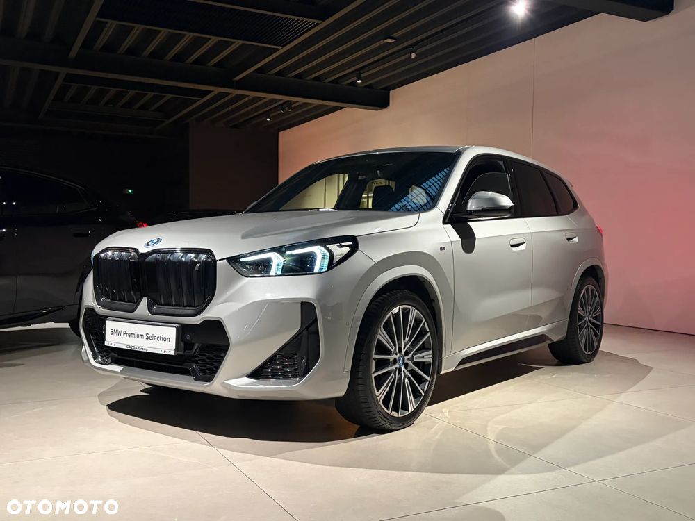 BMW iX1 xDrive30 66.5kWh M Sport - 2