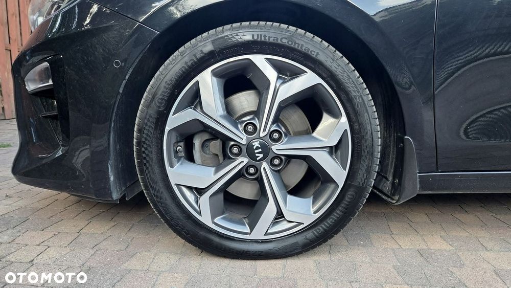 Kia Ceed 1.6 CRDi mHEV Business Line DCT - 11