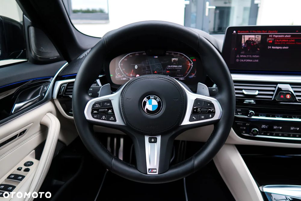 BMW Seria 5 540d xDrive mHEV M Sport sport - 34