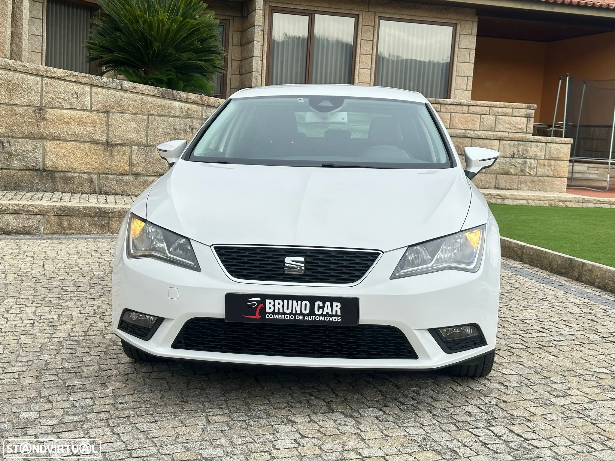 SEAT Leon 1.6 TDI E.Style by Sport - 2