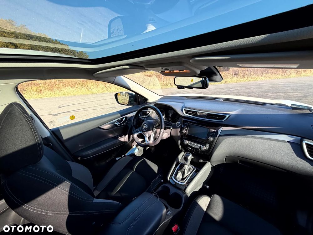 Nissan Qashqai 1.3 DIG-T N-Connecta DCT - 13