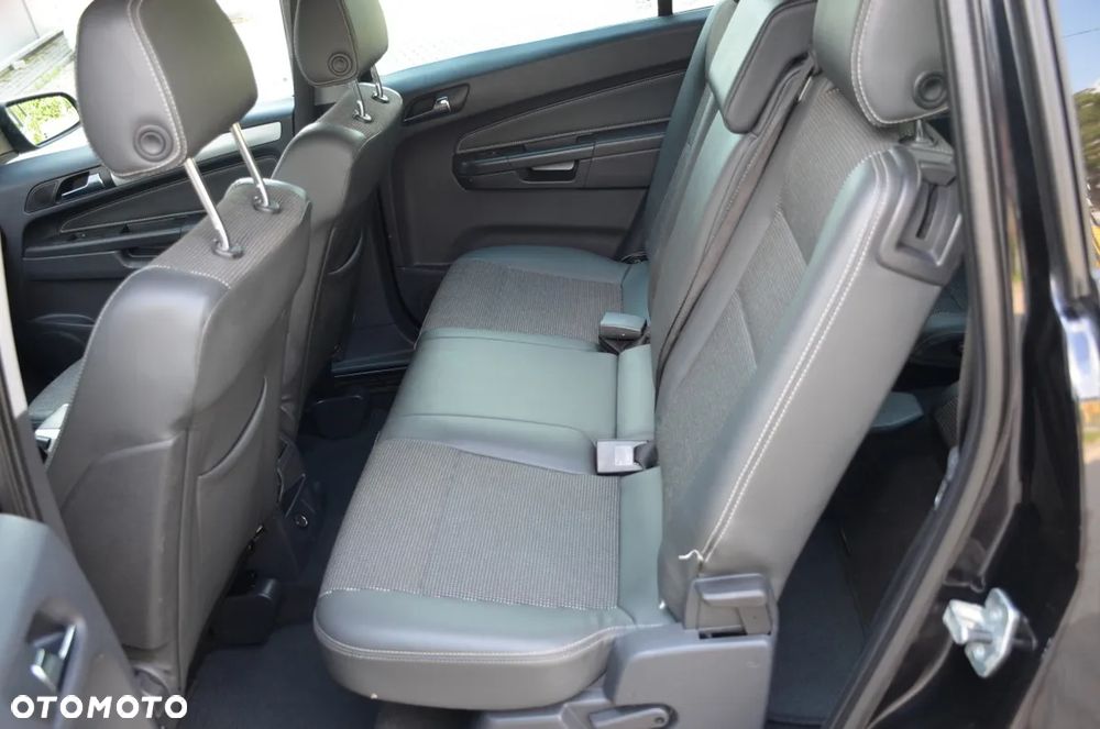 Opel Zafira 1.8 Cosmo - 23
