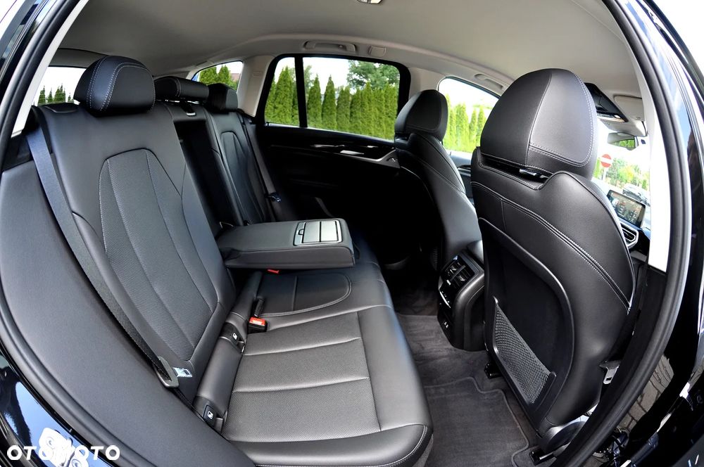 BMW X3 xDrive20i Luxury Line sport - 23