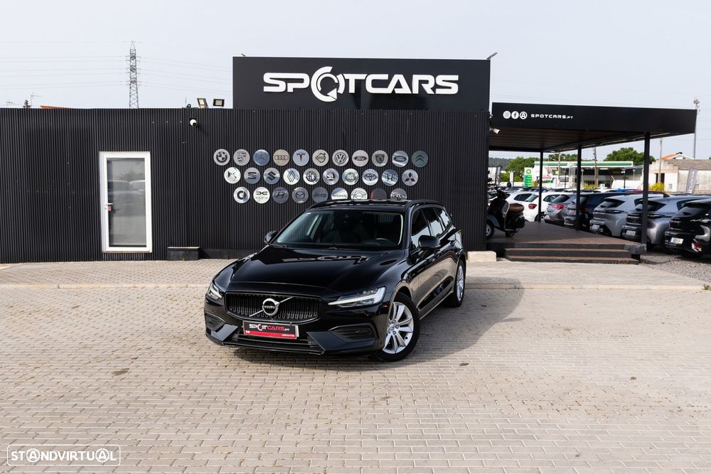 Volvo V60 2.0 B4 Essential Auto - 2